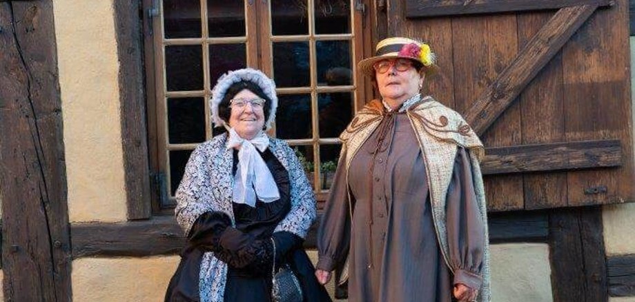 Stadtführerinnen Brigitte Huget-Sager und Cornelia Gödecke